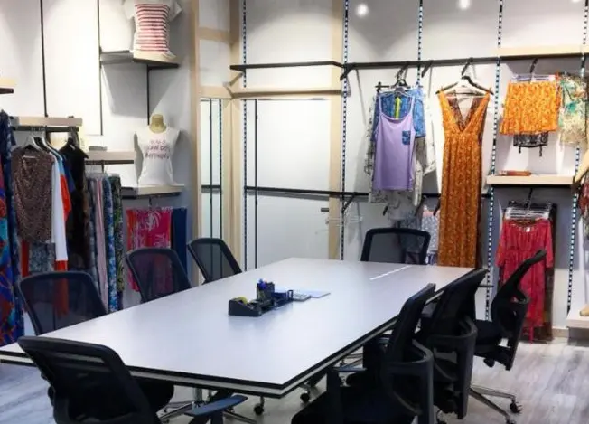 Tekstil Showroom Rafları, uygulama fotoğrafı 5